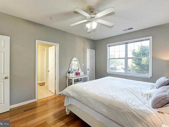 4th image of 12140 Garden Grove Cir Unit 204