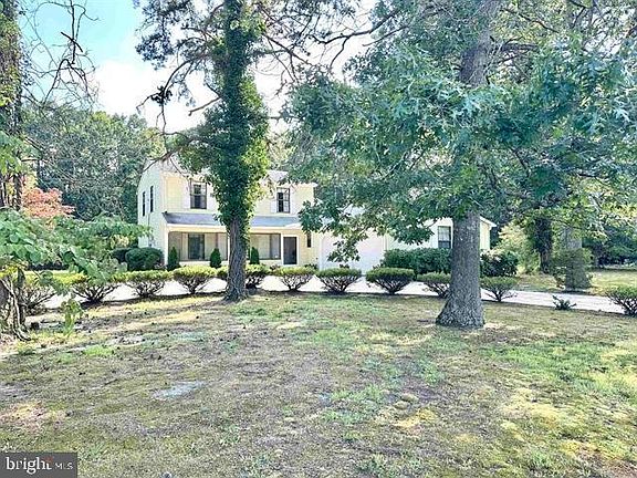 4th image of 814 Berrywood Ln