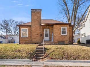 2341 33rd St, Moline, IL 61265