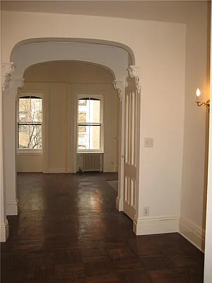 Rented by R New York | media 16