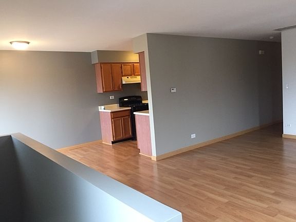 2nd image of 437 Lowell Dr #437