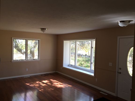 4th image of 6110 N Cottonwood Ave