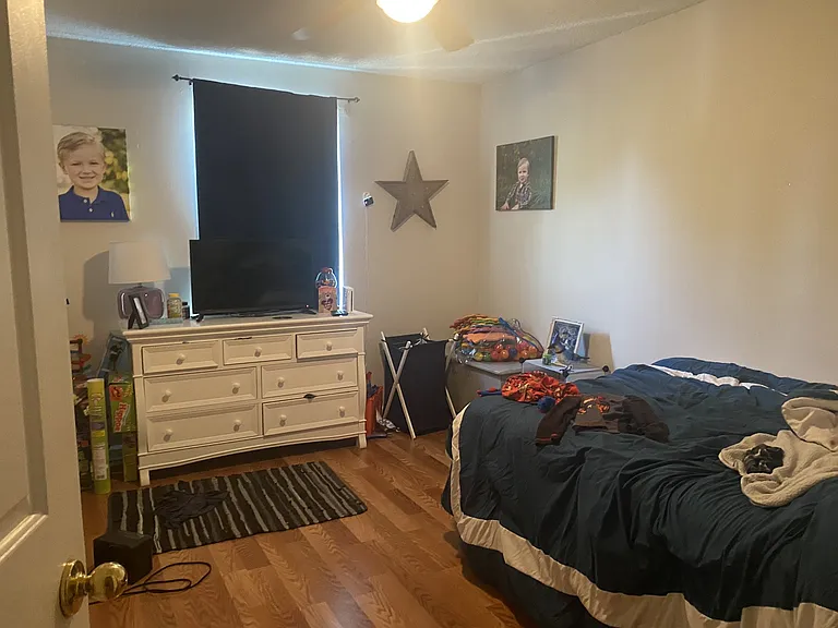 545 Moncrief Ave — Photo 4