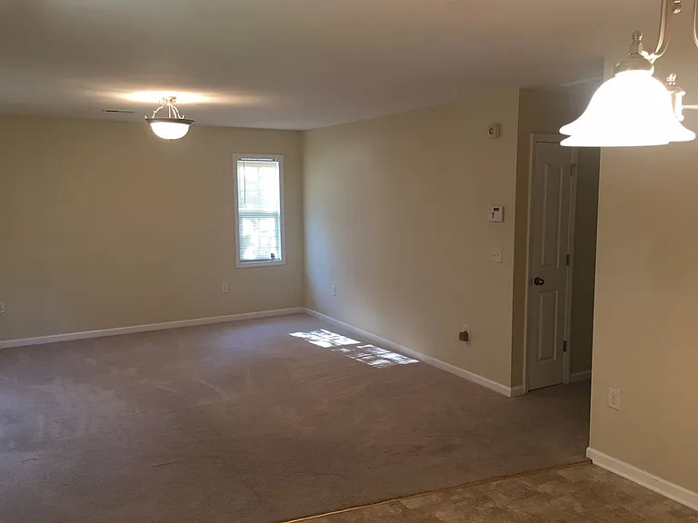 2504 McKinley Ave — Photo 8