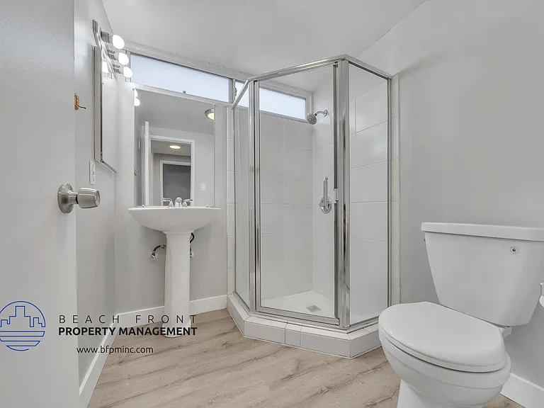 10327 Downey Ave — Photo 7