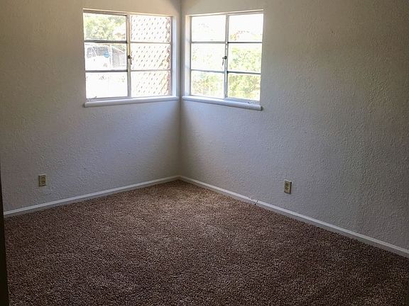 5th image of 511 N Yosemite Ave APT A