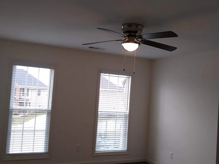 1845 Glen Shady Blvd — Photo 22