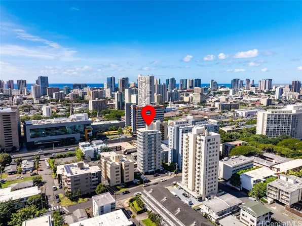 1635 Dole St APT 902, Honolulu, HI 96822