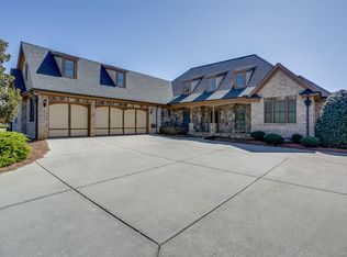 2404 Sunflower Dr, Hoschton, GA 30548