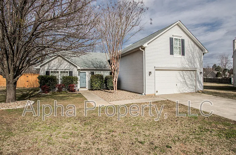 15 Avalon Ct — Photo 1