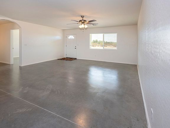 5th image of 21494 E Leavitt Ln