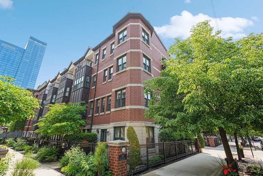 1st image of 311 E Cullerton St Unit 1