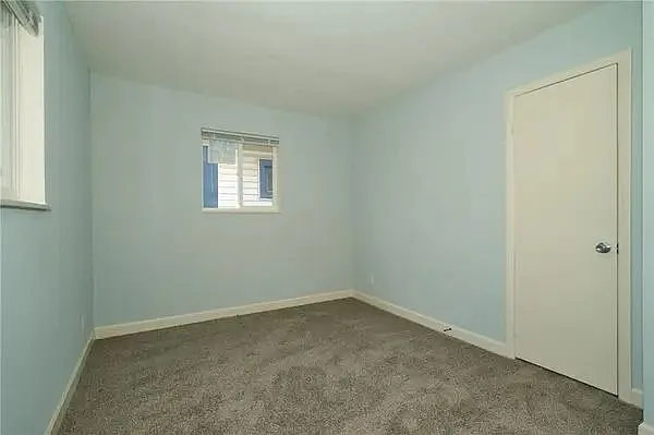 3 bed, 1104 sqft, $750 — Photo 2