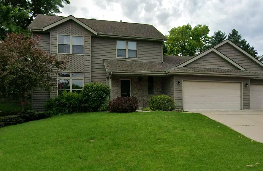 743 Cambridge Dr