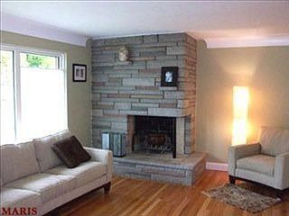 3rd image of 5558 Lindenwood Ave
