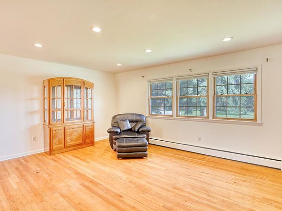 4th image of 6187 W Darnel Ave