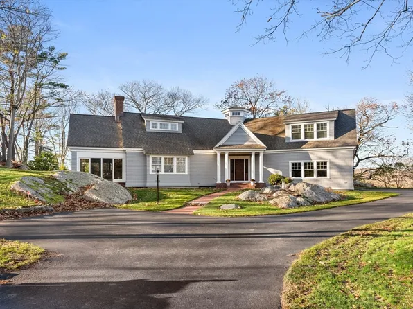 34 Decatur St, Gloucester, MA 01930