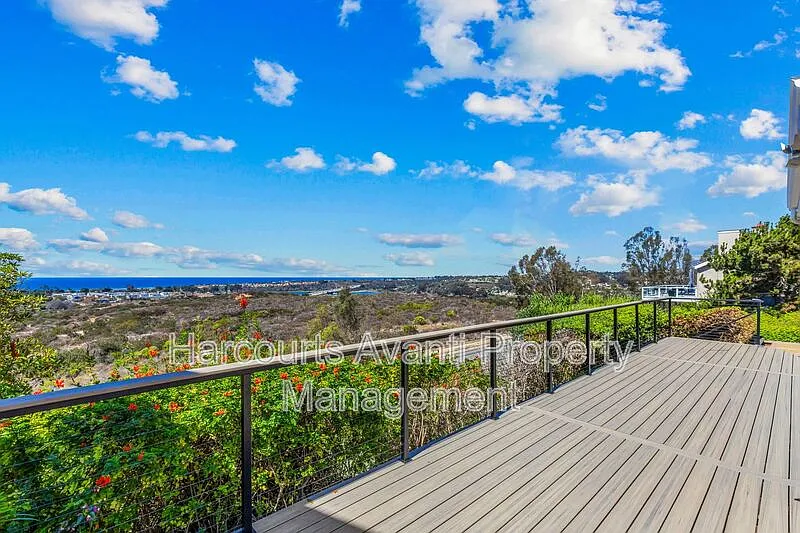 3 bed, 2.5 bath, 2262 sqft, $6,250 — Photo 2