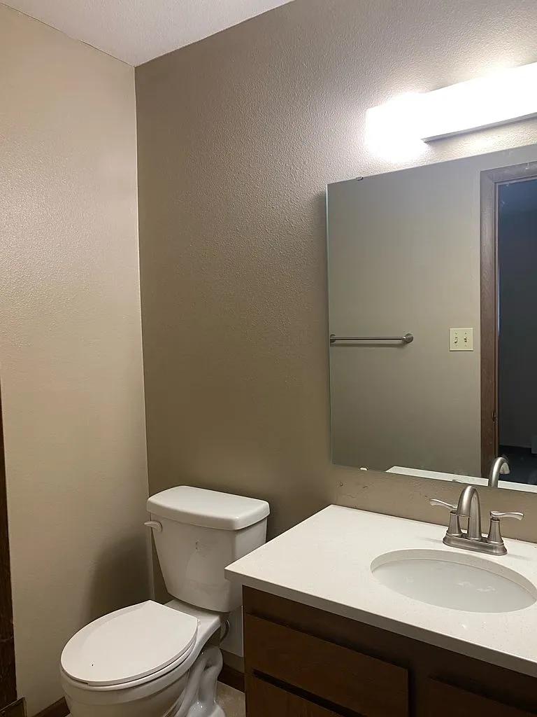 2 bed, 1614 sqft, $2,100 — Photo 2