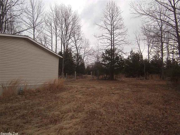 2nd image of 109 Whitetail Dr