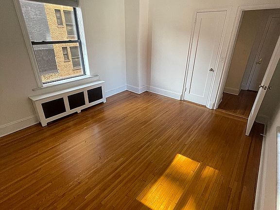 5th image of 175 W 79th St #7E