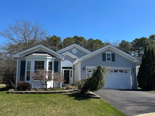 127 Newcastle Ct, Galloway, NJ 08205