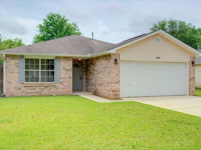 1050 Simpson St, Pensacola, FL, 32526