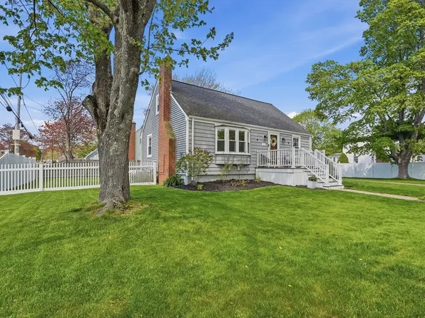 121 Moreland Rd, Weymouth, MA 02191