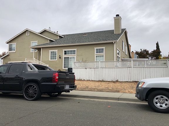 2nd image of 251 Cloverleaf Cir