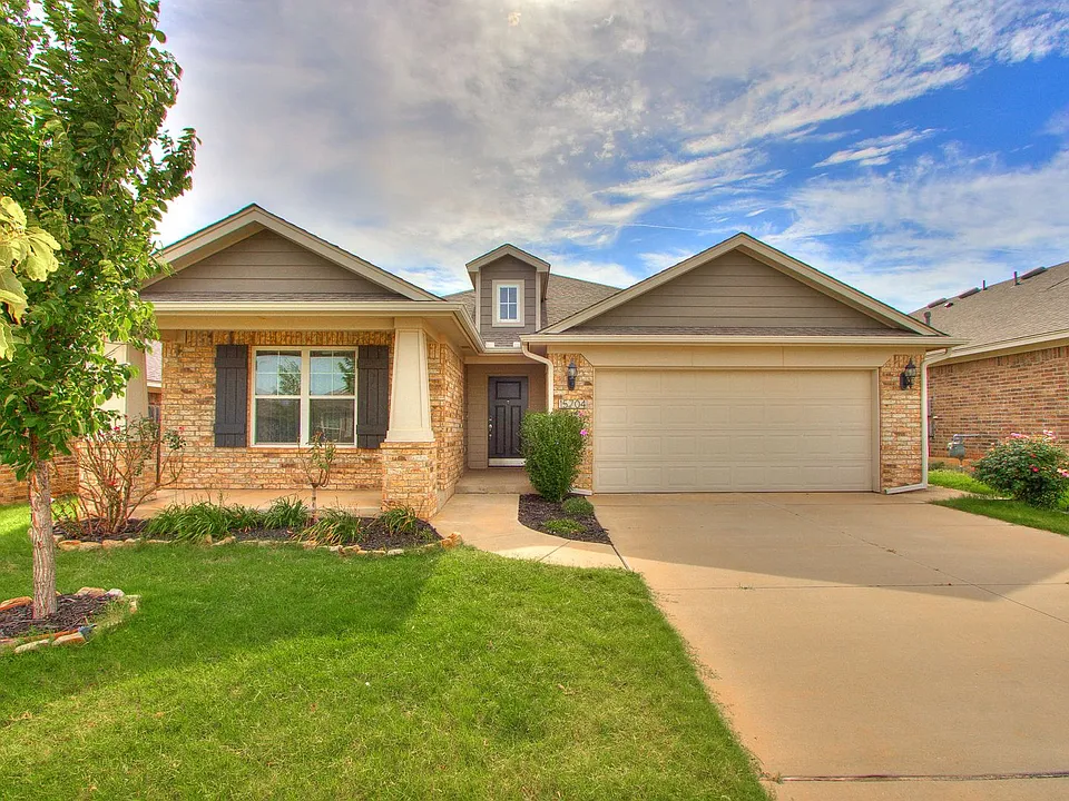 15704 Caney Dr