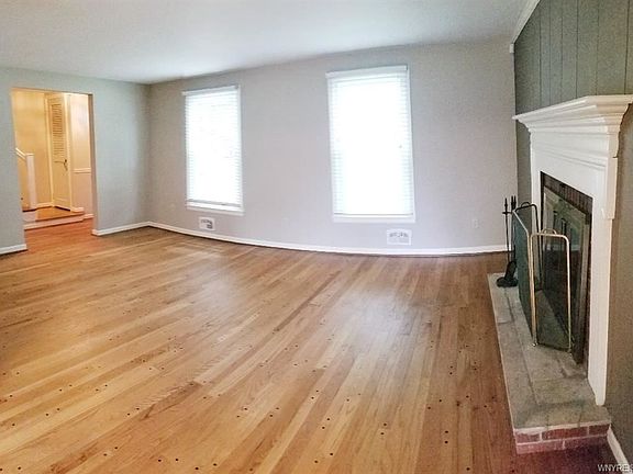 2nd image of 6 Millbrook Dr