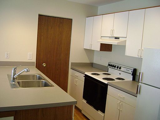 4th image of 397 S Grant Ave APT B