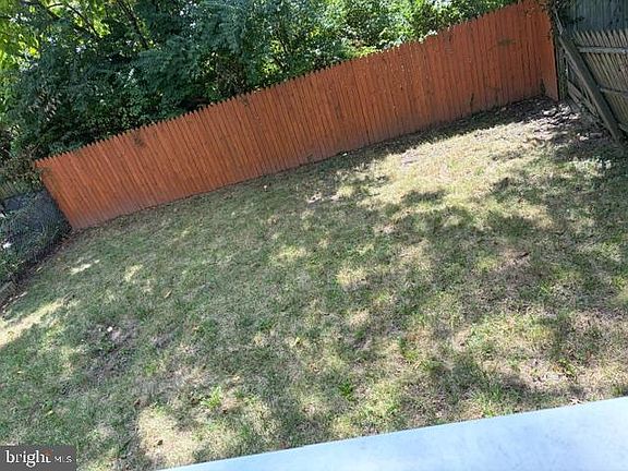 5th image of 5711 J St