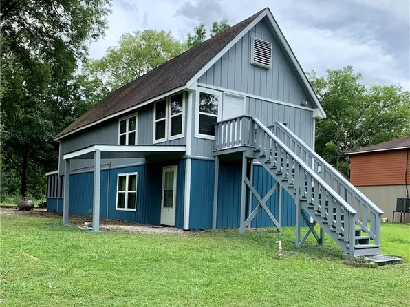 529 Pecan Dr, Marksville, LA 71351