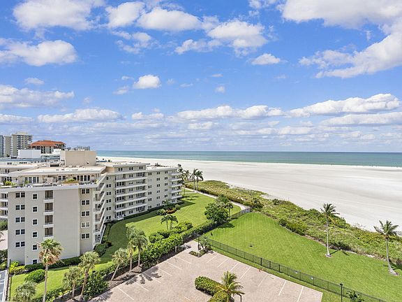 3rd image of 260 Seaview Ct APT 1006