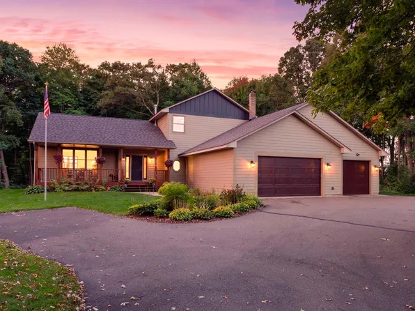 25644 Goodwin Rd, Wyoming, MN 55092