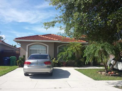 7928 NW 200th Ter, Hialeah, FL, 33015
