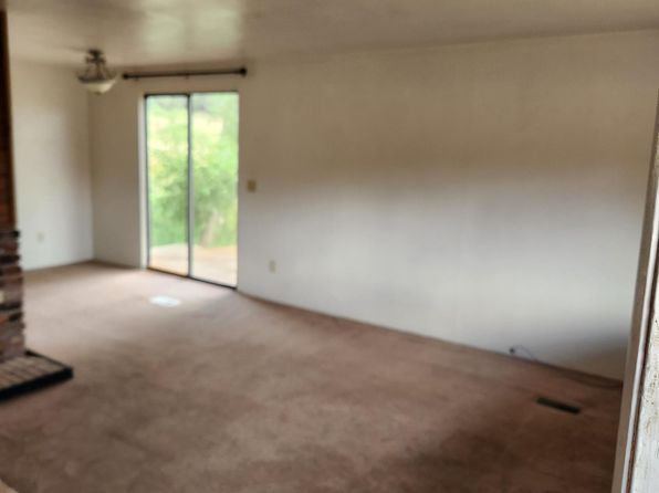 (undisclosed Address)