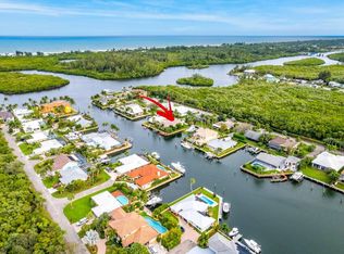10806 SE Ensign Ct, Hobe Sound, FL 33455
