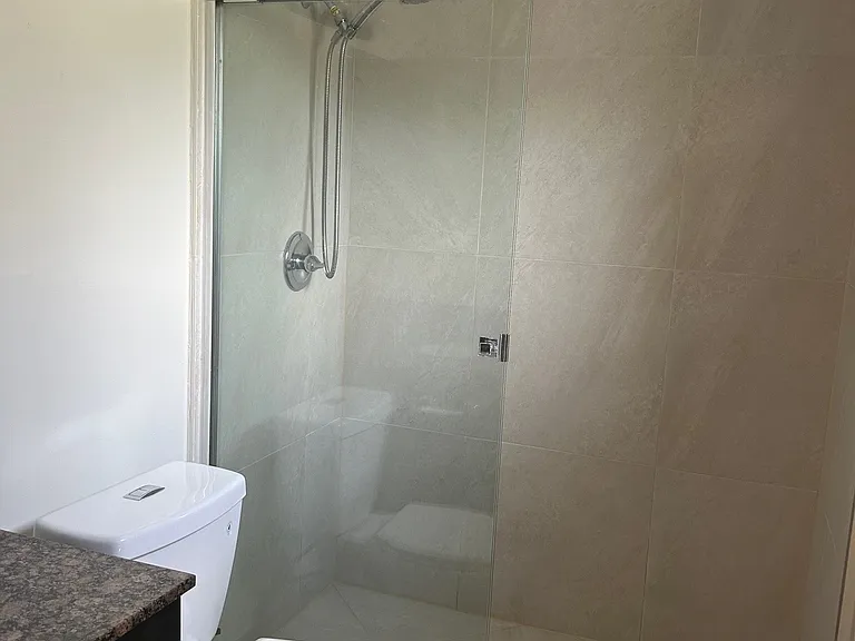 113 SE 11th Ave #3 — Photo 8