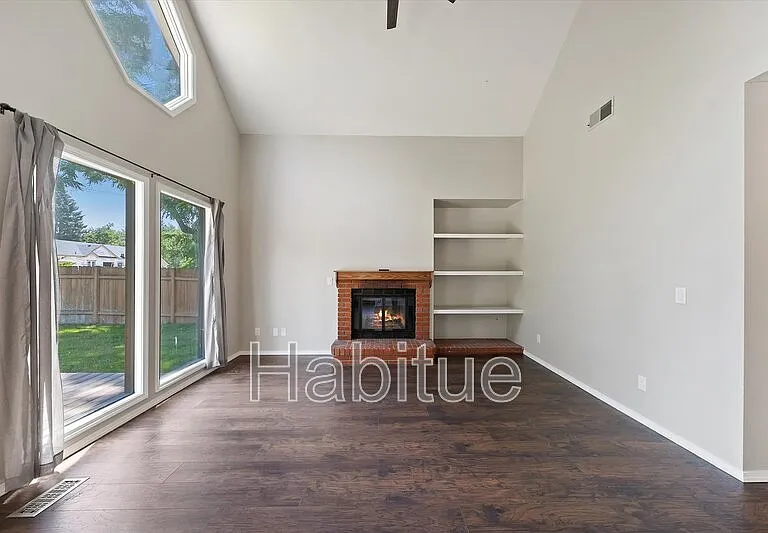 2403 W Irene St — Photo 14
