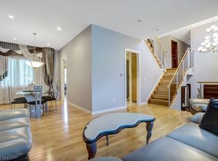 34 Hemlock Ter, Springfield, NJ 07081