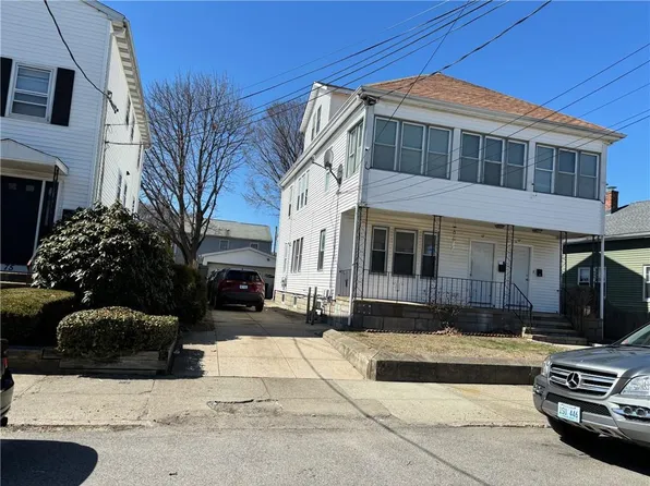 67-69 Littlefield St, Pawtucket, RI 02861