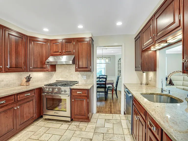 256 Woodland Ave — Photo 10