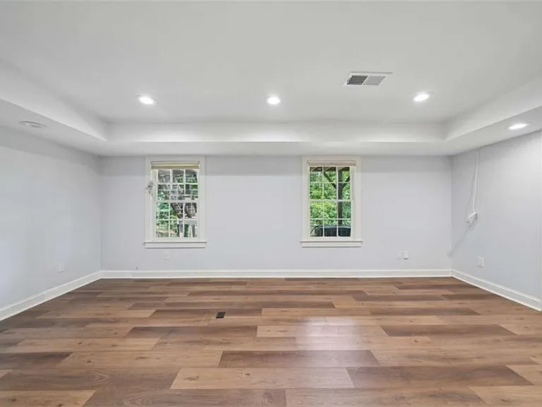 5132 Willow Point Pkwy — Photo 31