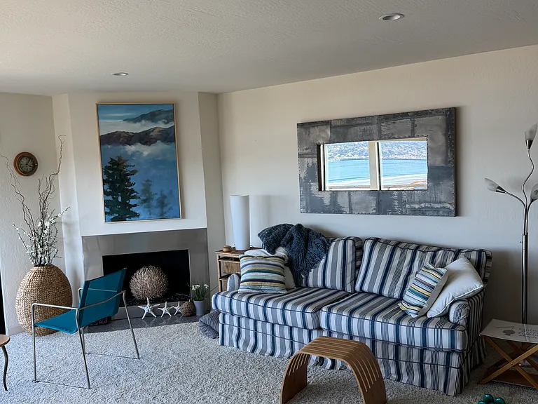 125 Surf Way #401 — Photo 8