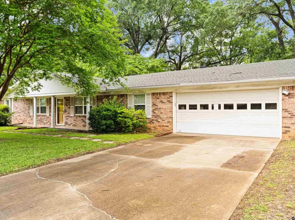 1807 Buckner St, Longview, TX 75604