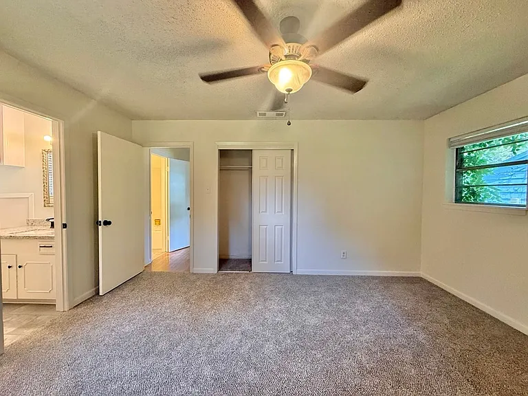 7618 Brookhollow Dr — Photo 11