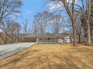 334 Country Ln, Mocksville, NC 27028