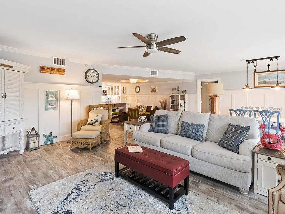 24x20 living room area